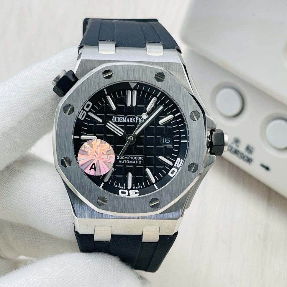 高仿 Audemars Piguet 愛彼 Royal Oak Offshore Diver 15703密底¥3880 高仿 Audemars Piguet 愛彼 Royal Oak Offshore Diver 15703密底¥3880