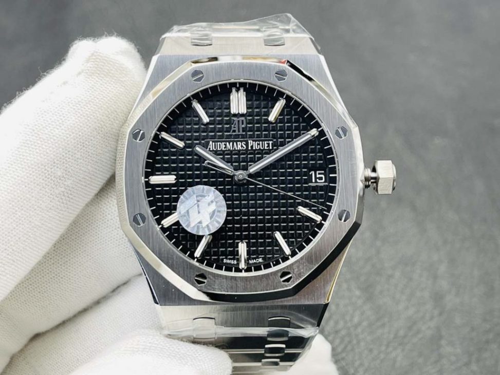 高仿 Audemars Piguet 愛彼 Royal Oak 15500完美版本¥3480 高仿 Audemars Piguet 愛彼 Royal Oak 15500完美版本¥3480